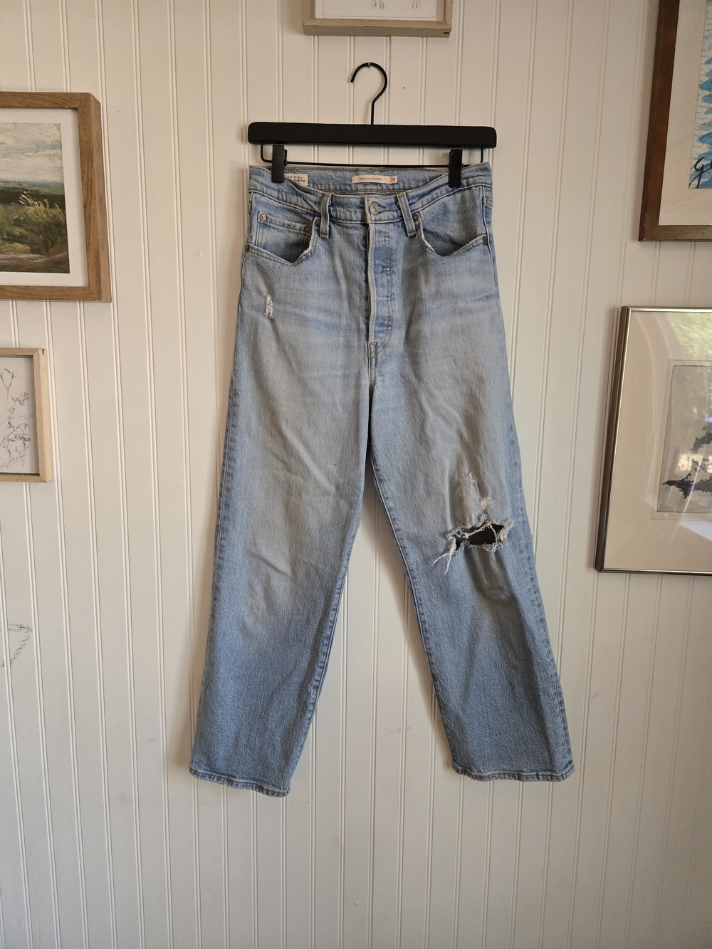 Levi's Ribcage Straight Light Blue High-Rise Distressed Ankle Length Jeans